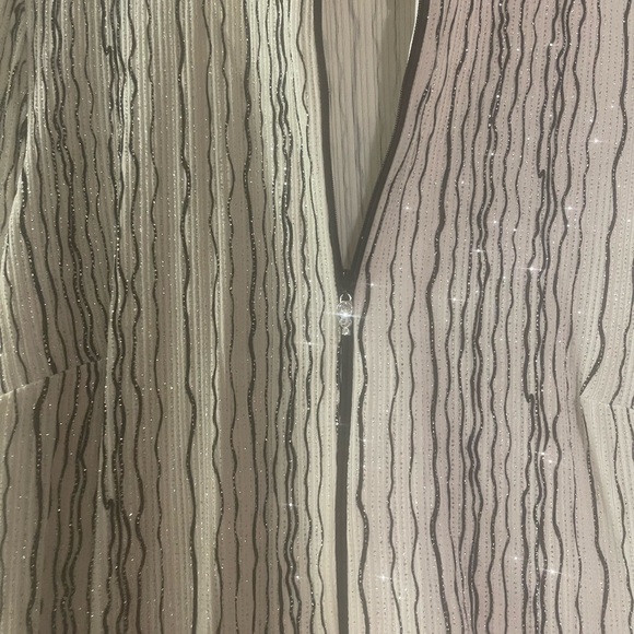 Jacket. Very elegant. - Picture 3 of 6